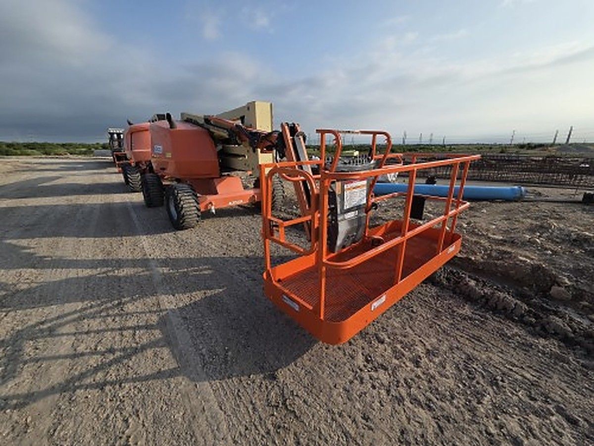 JLG 450AJ photo 2