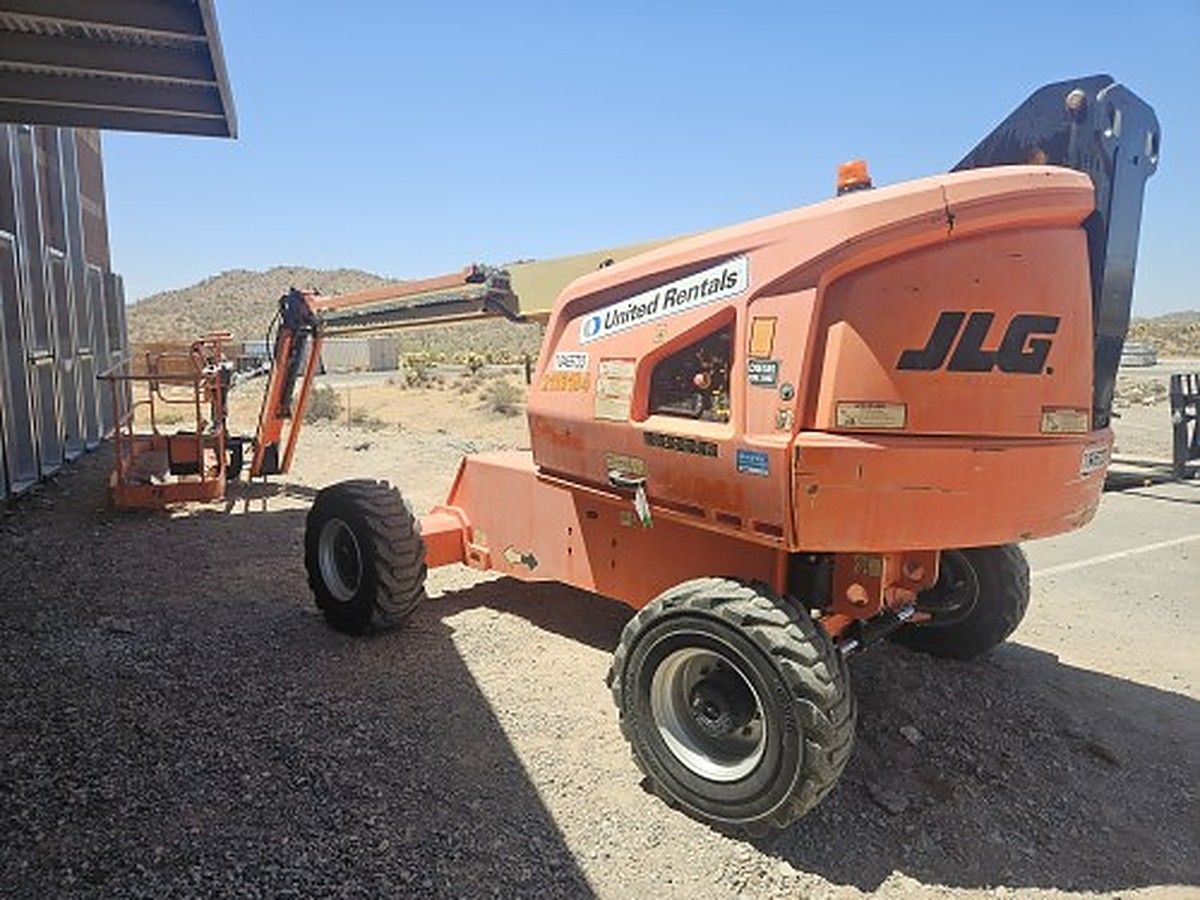 JLG 460SJ photo 2