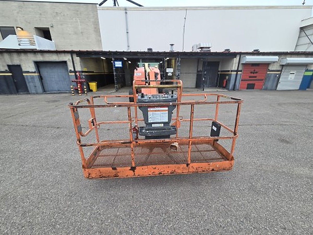 JLG 460SJ photo 4