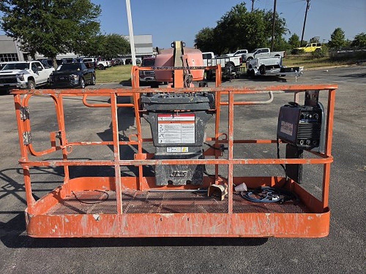 JLG 460SJ photo 12