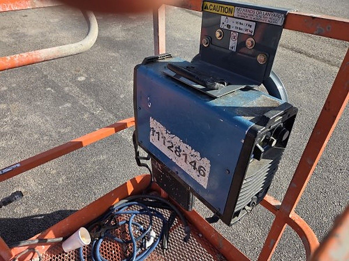JLG 460SJ photo 8