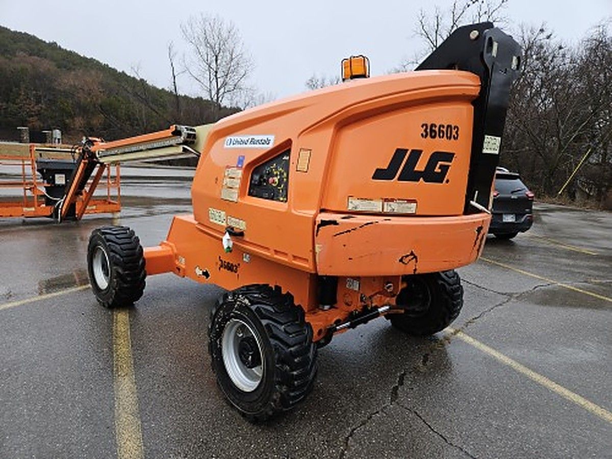 JLG 460SJ photo 2