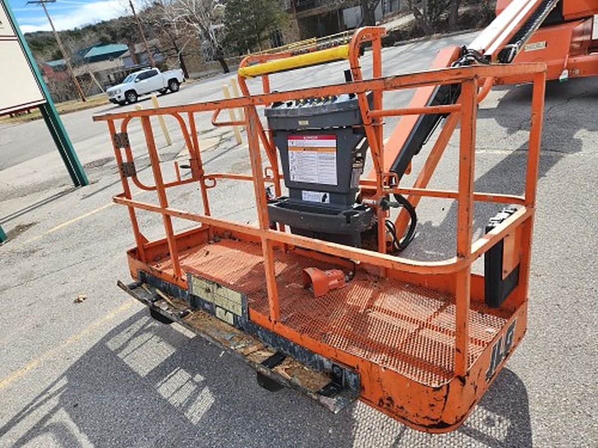 JLG 460SJ photo 8