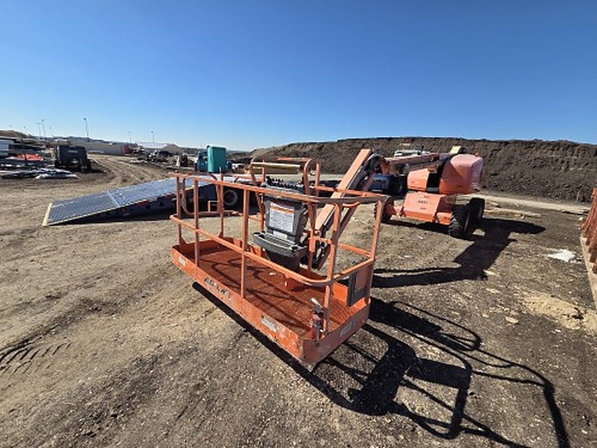 JLG 460SJ photo 2