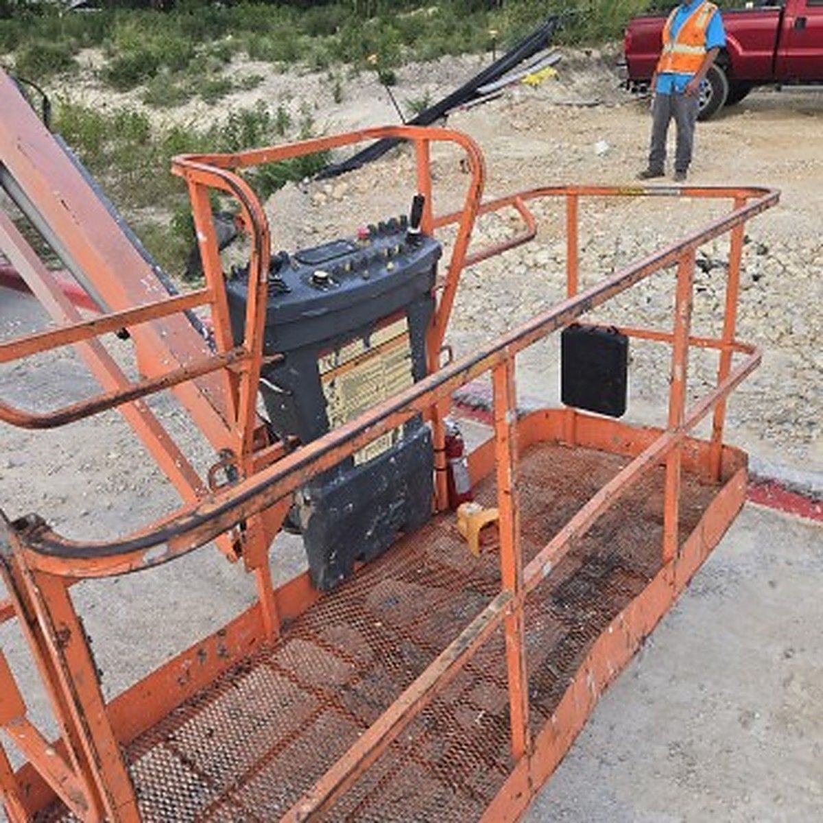 JLG 460SJ photo 13