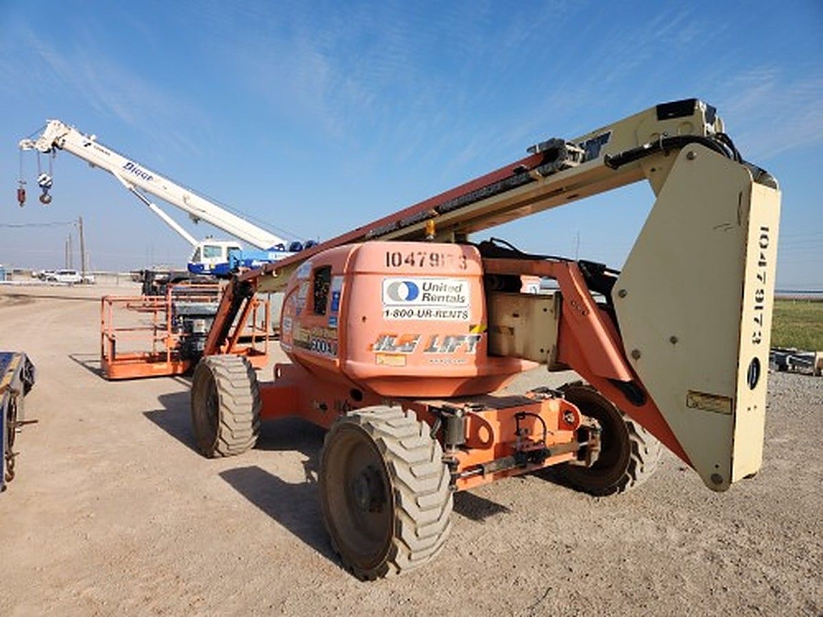 JLG 600AJ photo 9