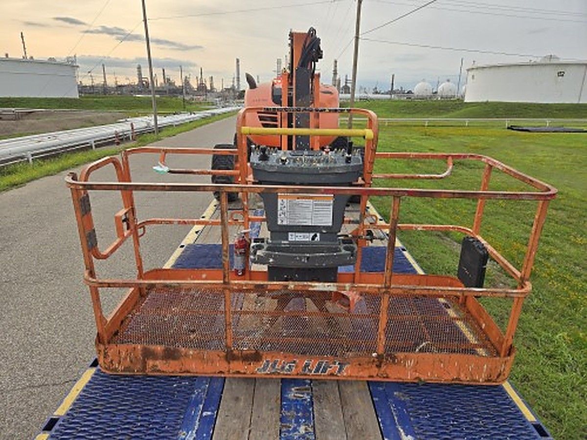 JLG 600AJ photo 5