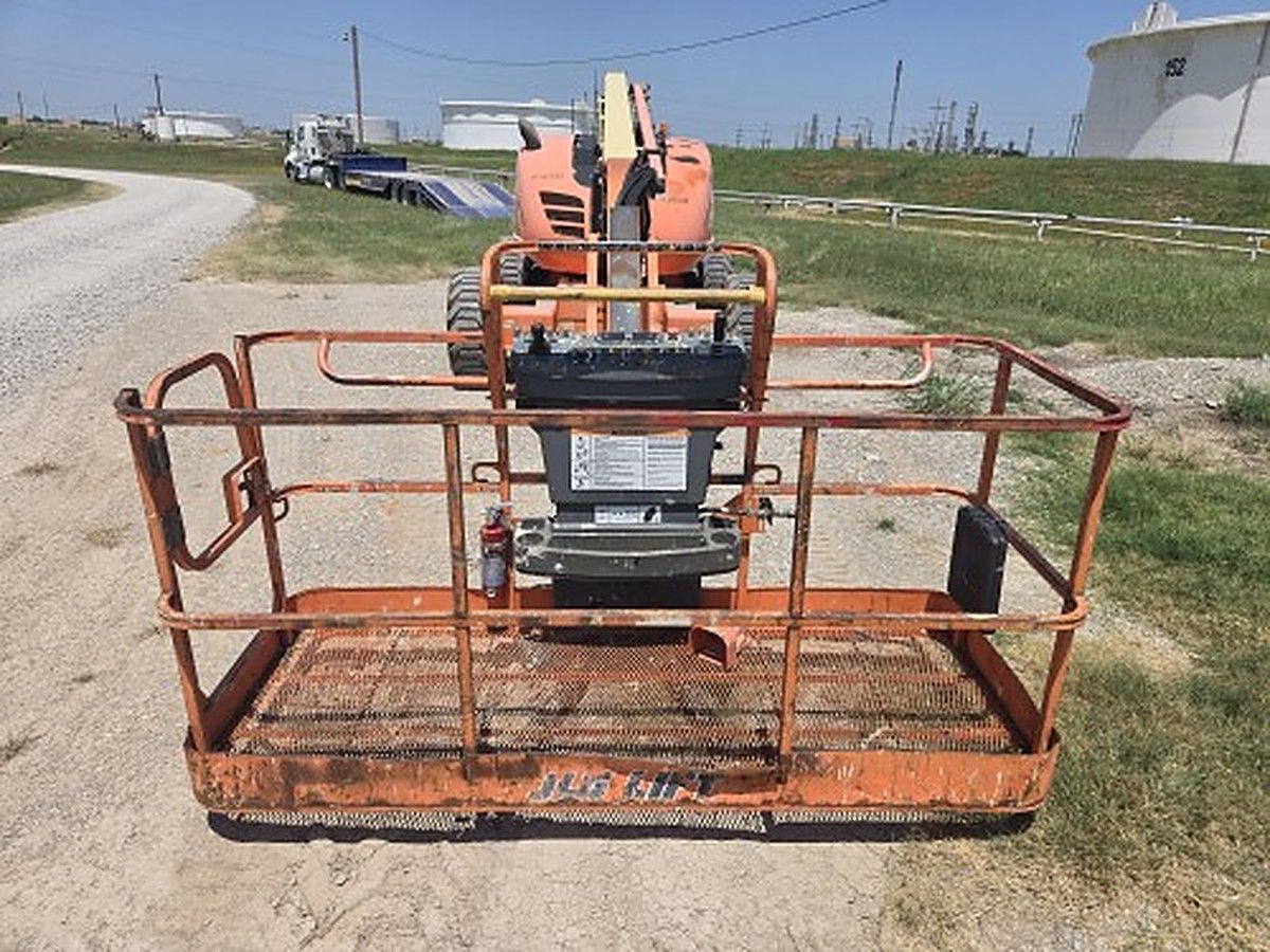 JLG 600AJ photo 9