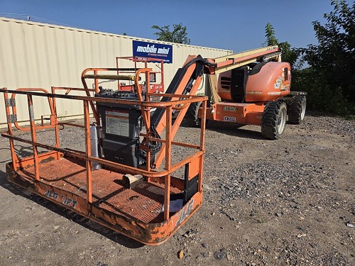 JLG 600AJ photo 3