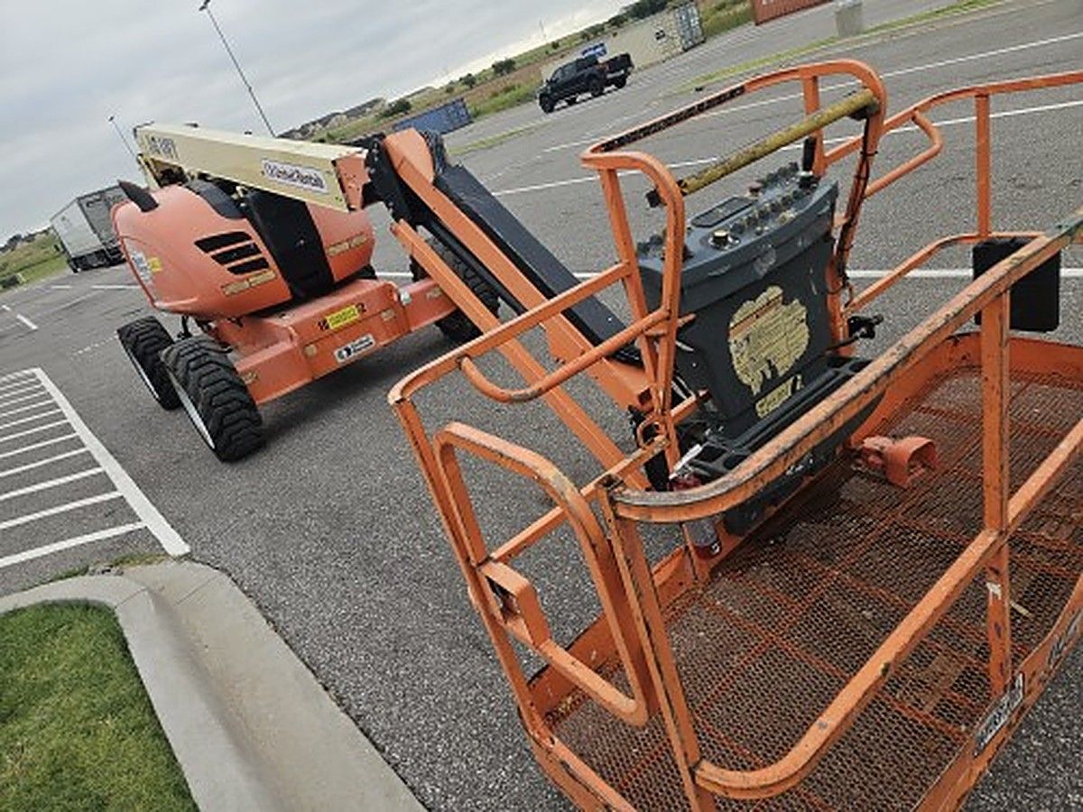 JLG 600AJ photo 5