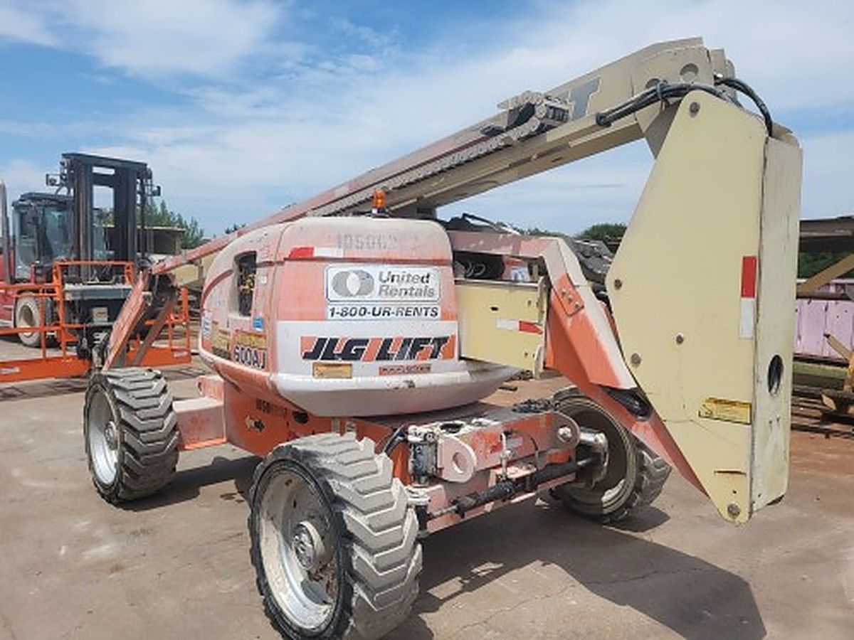 JLG 600AJ photo 2