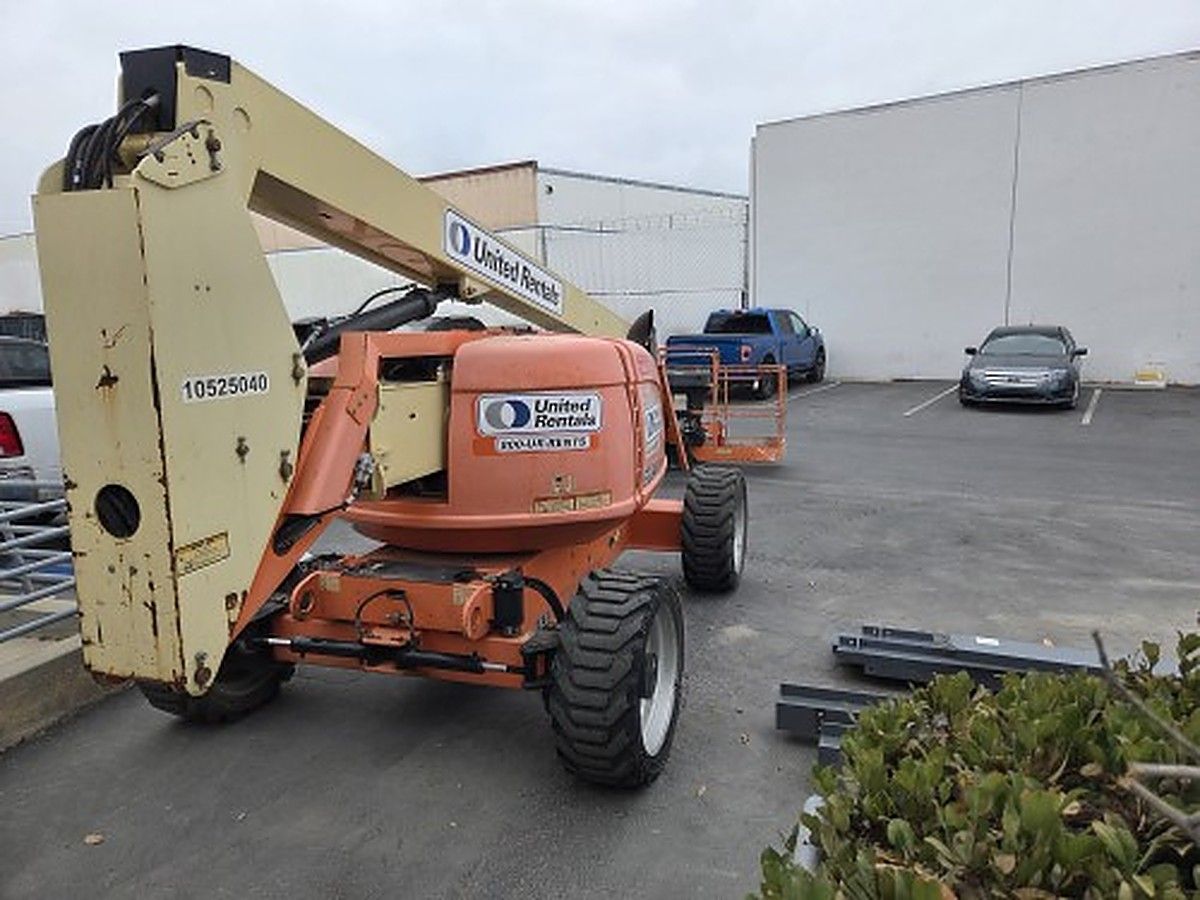 JLG 600AJ photo 2