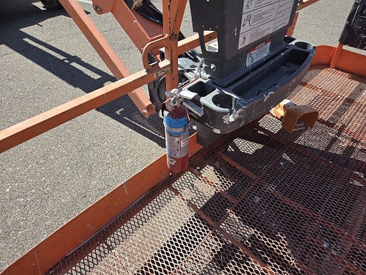JLG 600AJ photo 7