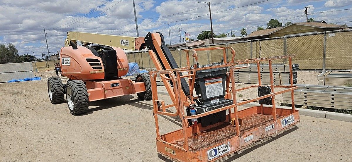 JLG 600AJ photo 9