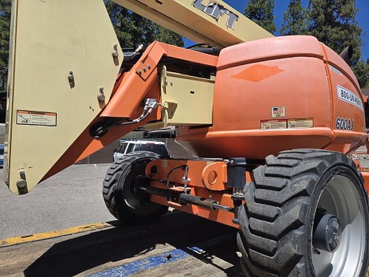 2016 JLG 600AJ for sale in Las Vegas, NV