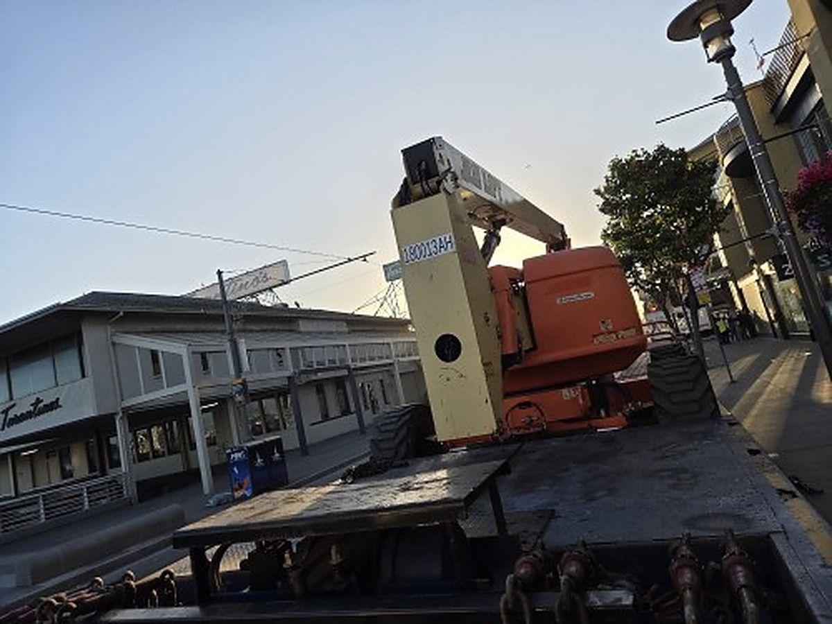 JLG 600AJ photo 2