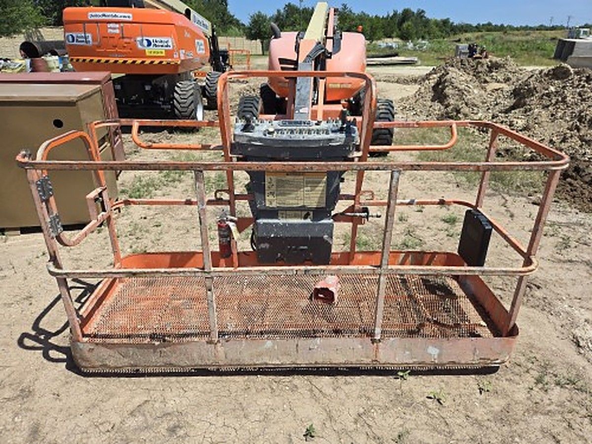 JLG 600AJ photo 10