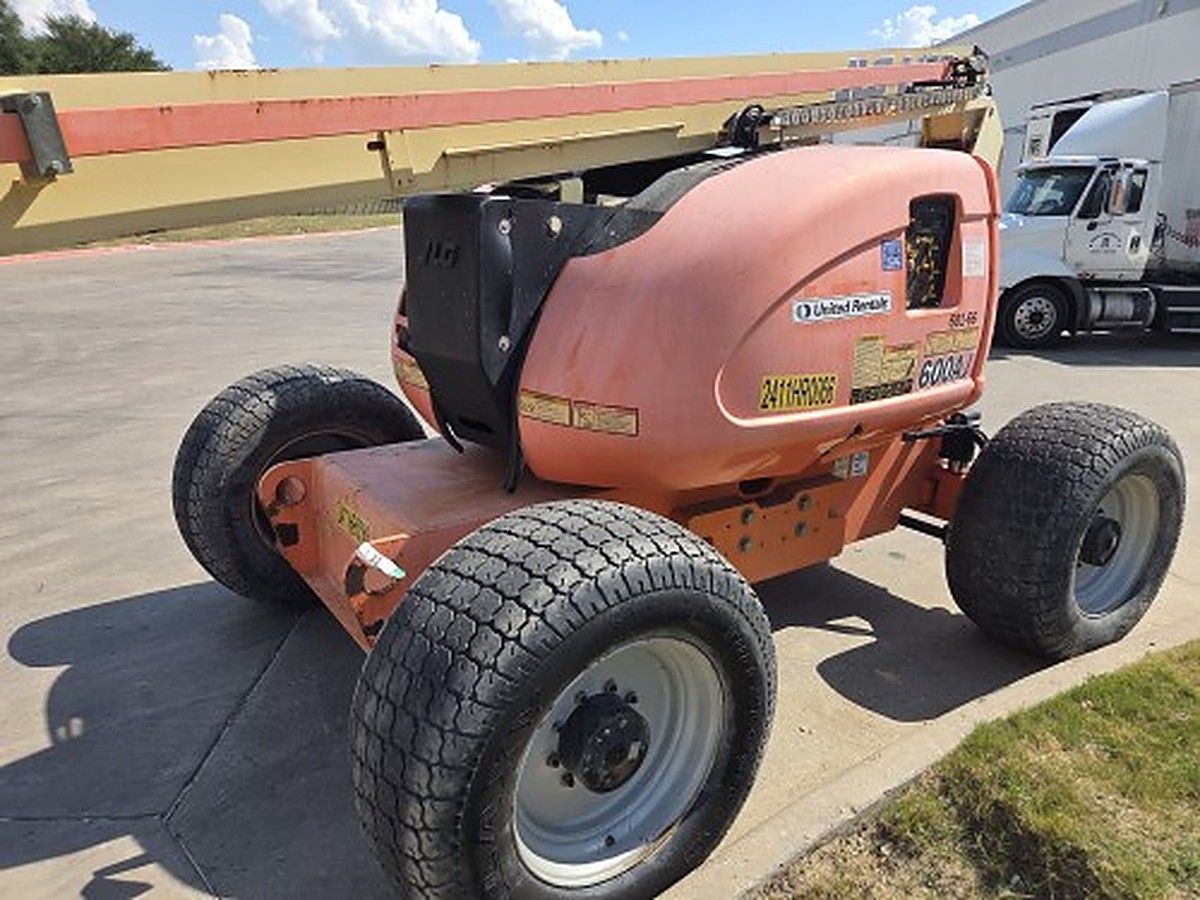 JLG 600AJ photo 5