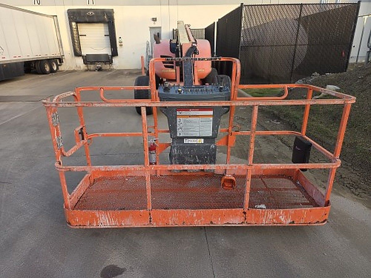 JLG 600AJ photo 8