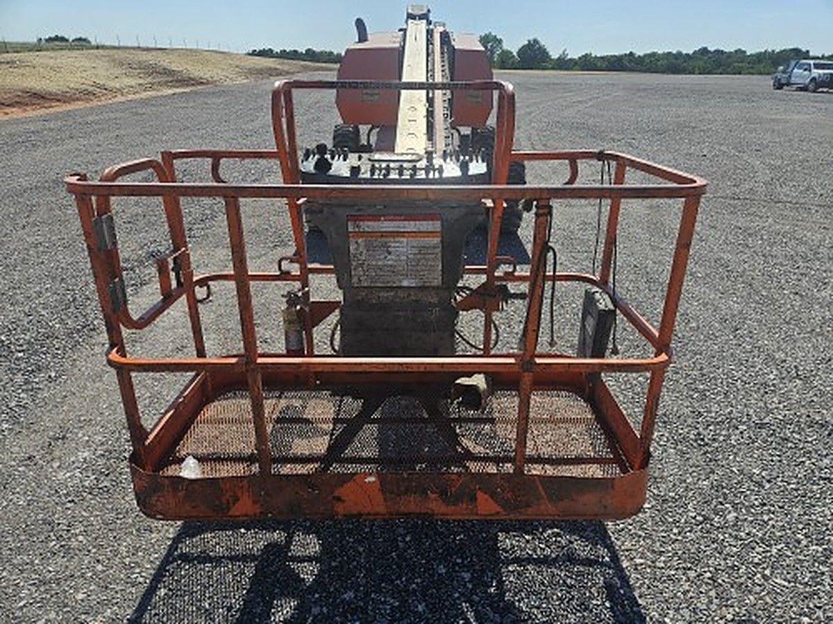 JLG 600S photo 11