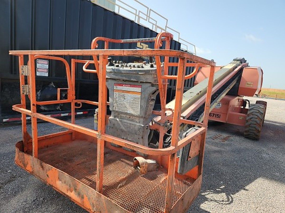 JLG 600S photo 9