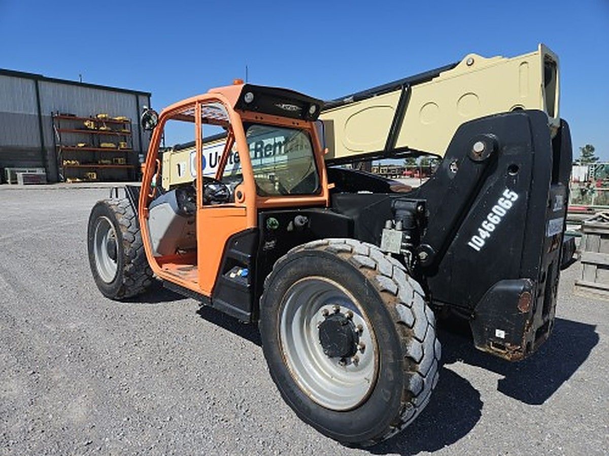 JLG 642 photo 4