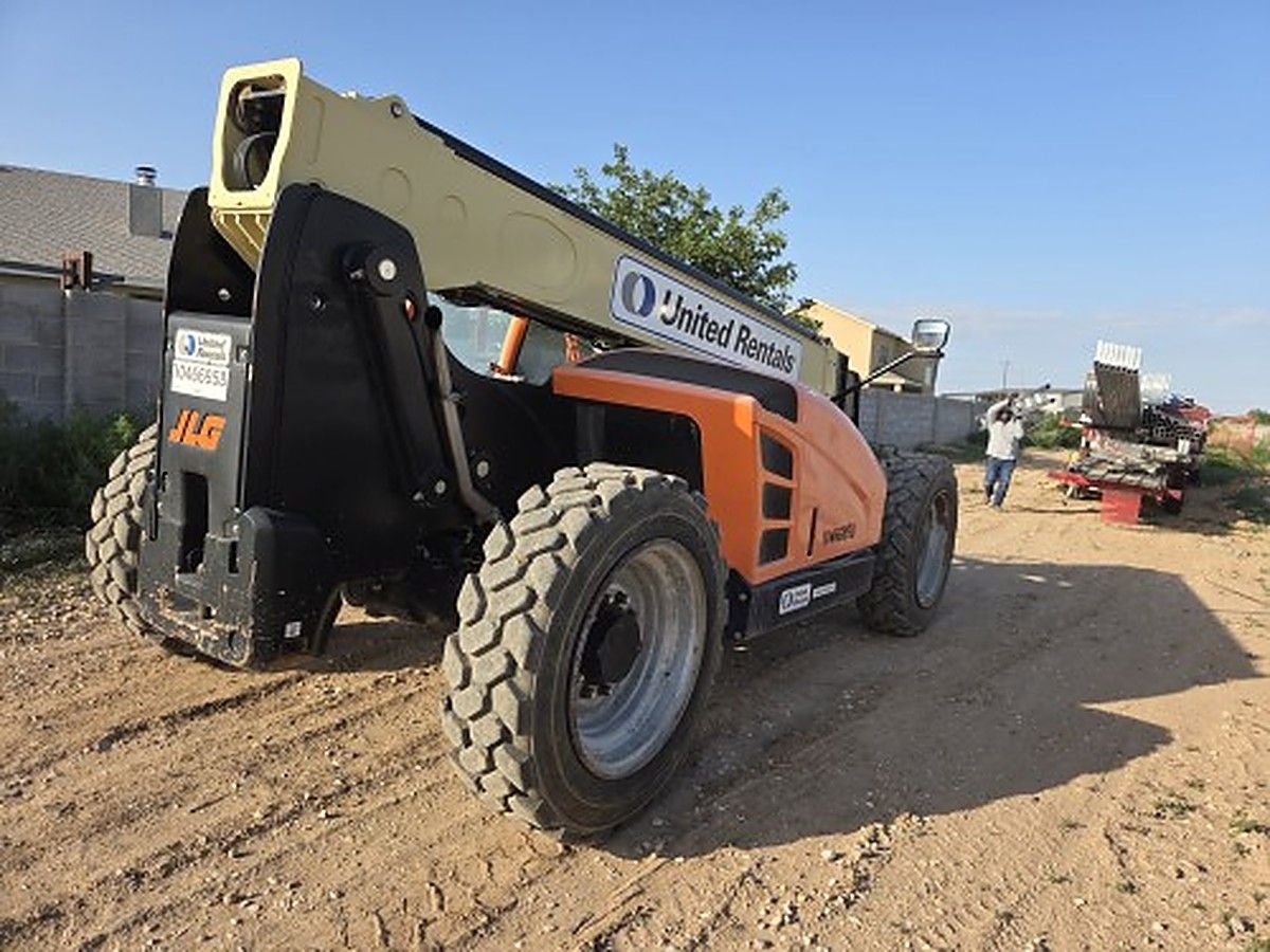 JLG 642 photo 4