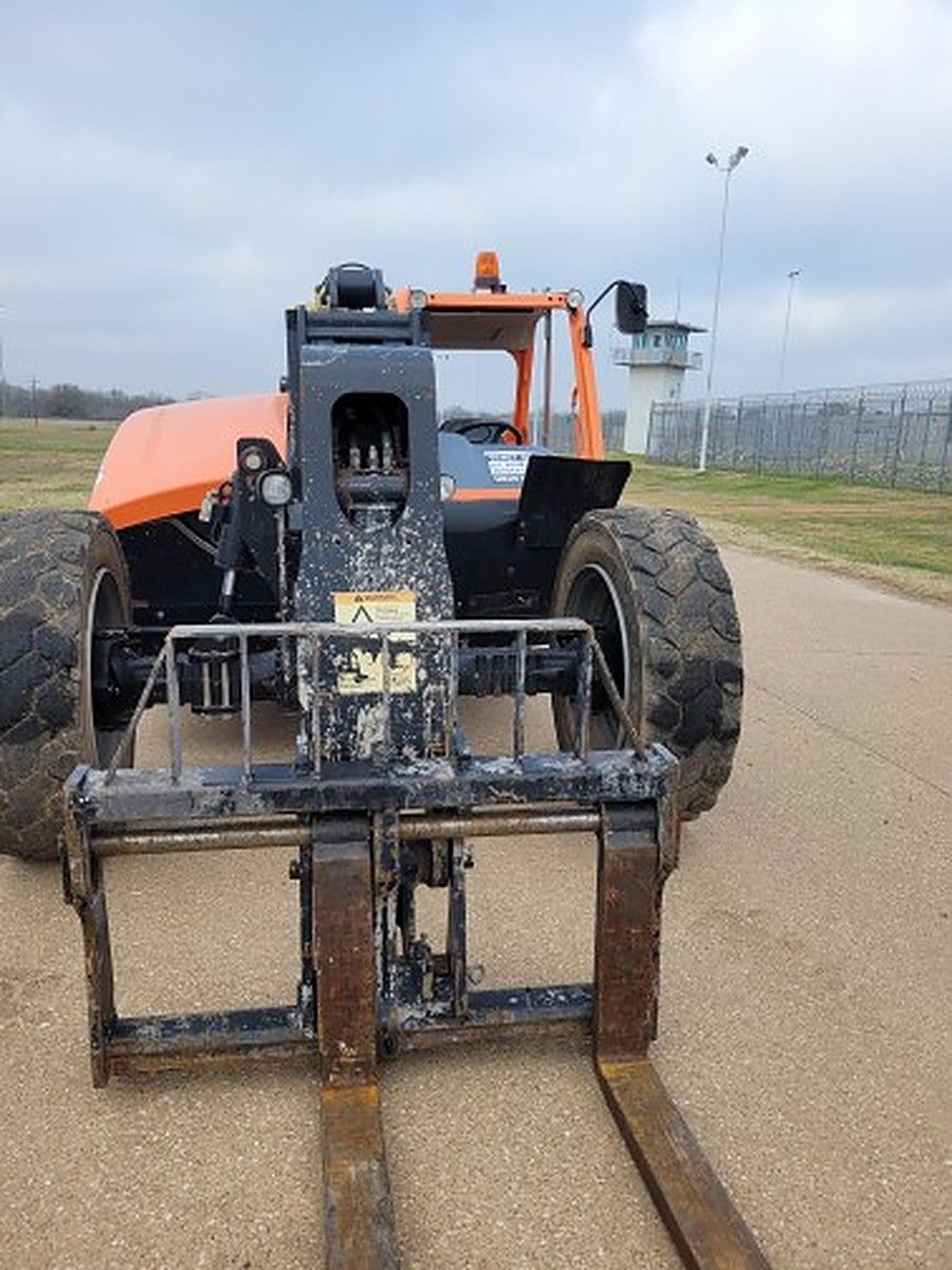 JLG 642 photo 3