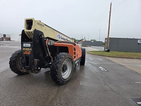 2016 JLG 642 Forklift Variable Reach 6000# 40-49'