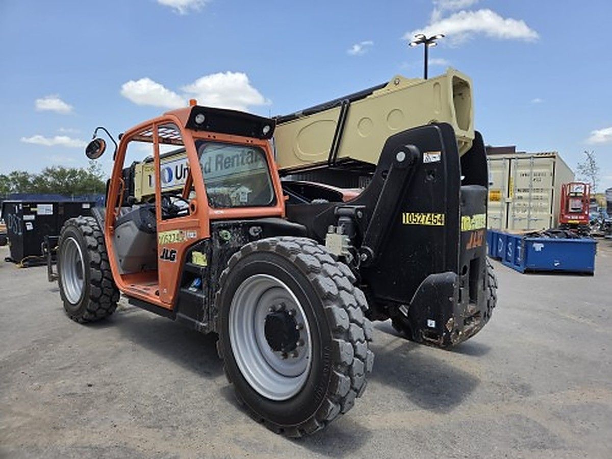 JLG 642 photo 4