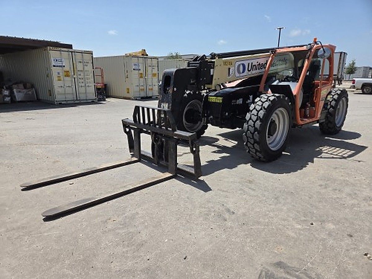 JLG 642 photo 8