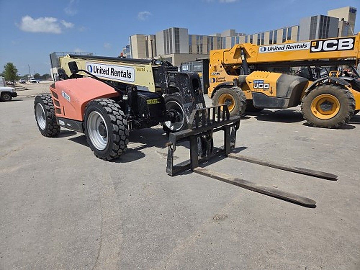 JLG 642 photo 10