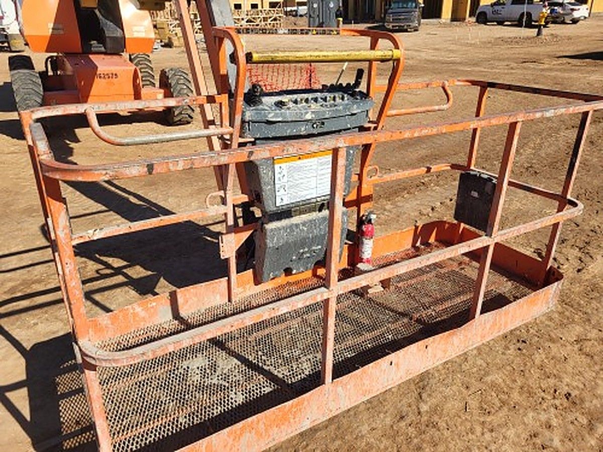 JLG 660SJ photo 5