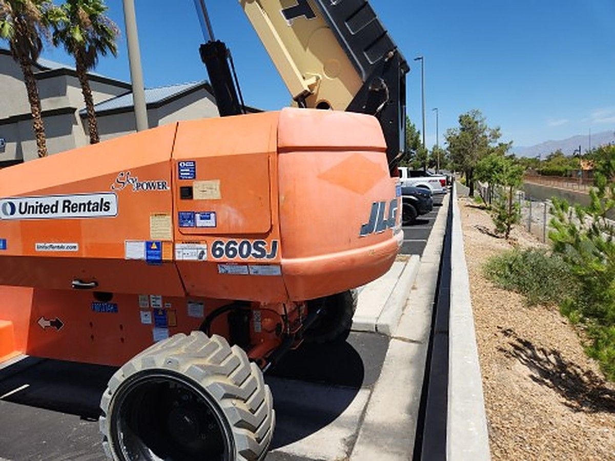 JLG 660SJ photo 10