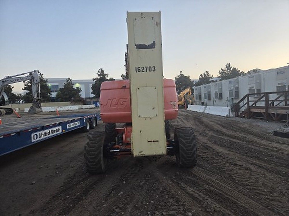 JLG 800AJ photo 2