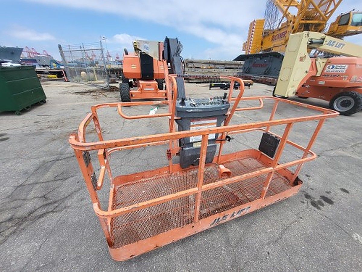 JLG 800AJ photo 5