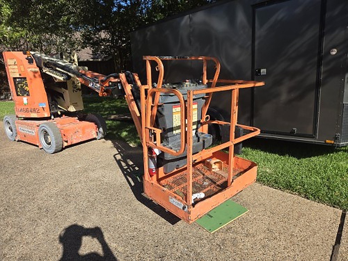 JLG E300AJP photo 8