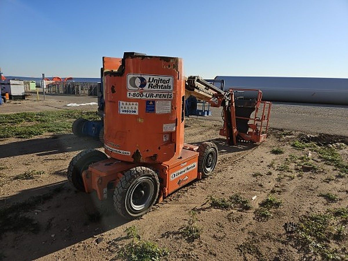 2016 JLG E300AJP for sale in Las Vegas, NV