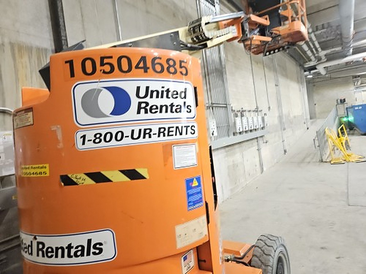 JLG E300AJP photo 9