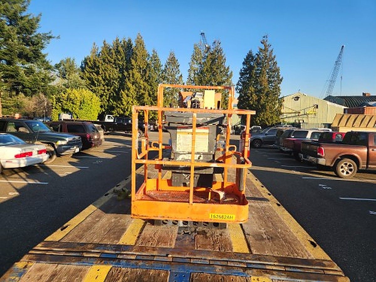 JLG E300AJP photo 3