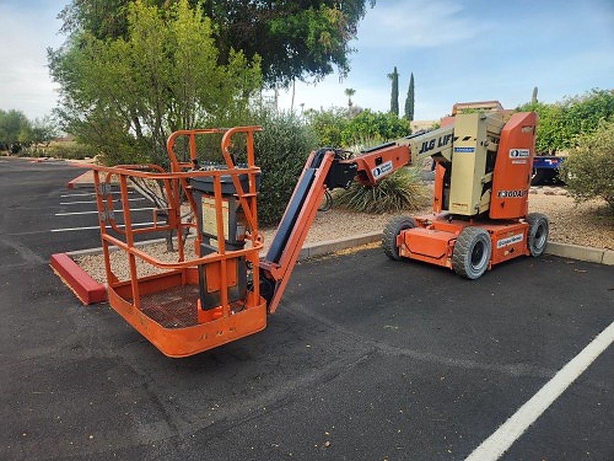 JLG E300AJP photo 5