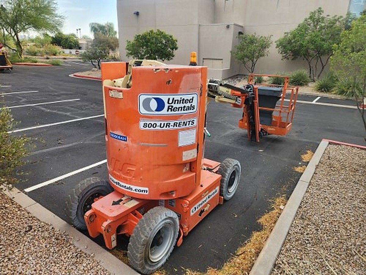 JLG E300AJP photo 6