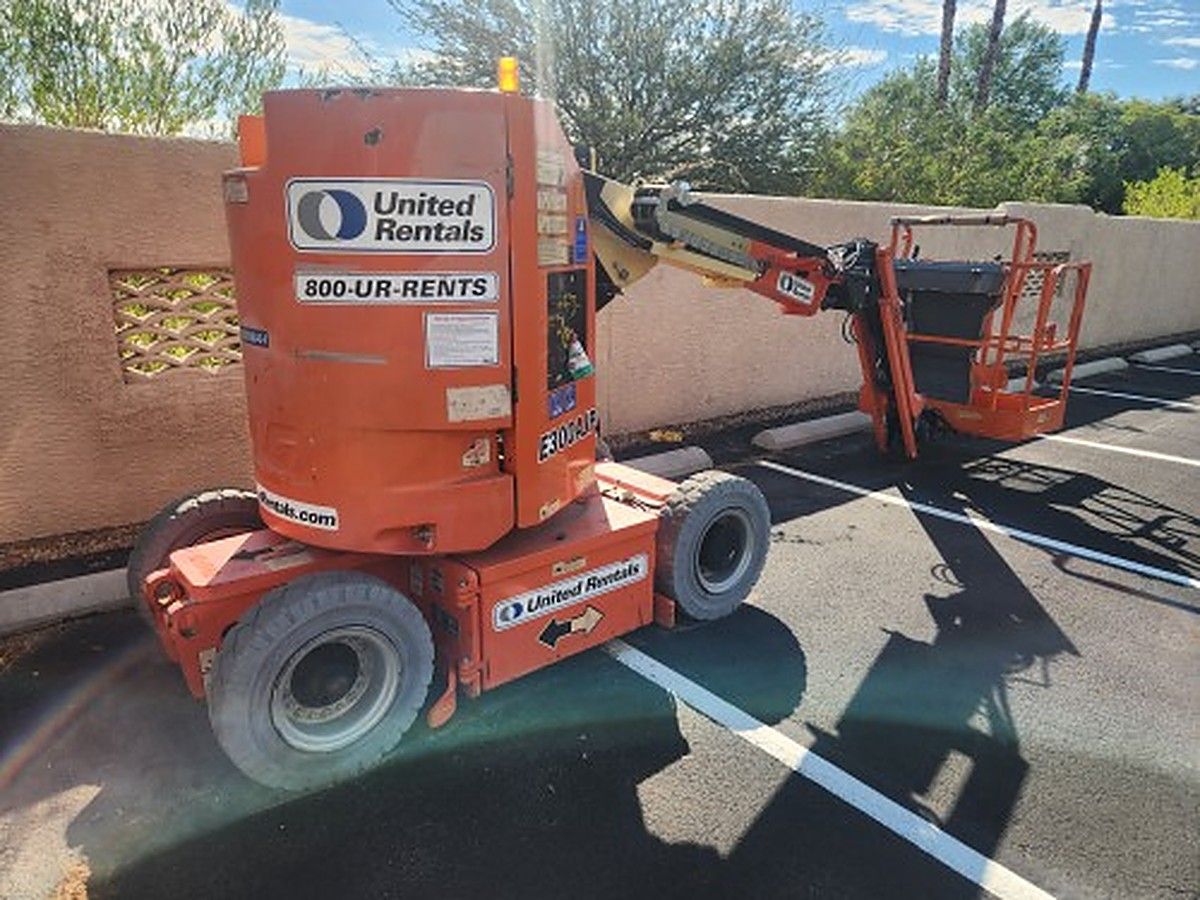 JLG E300AJP photo 7