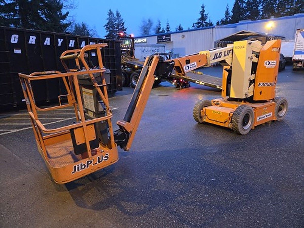 JLG E300AJP photo 2