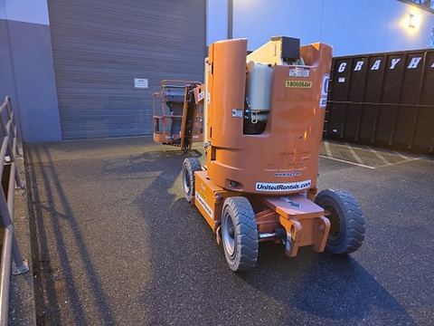 2016 JLG E300AJP Boom 30-33' Articulating Dc