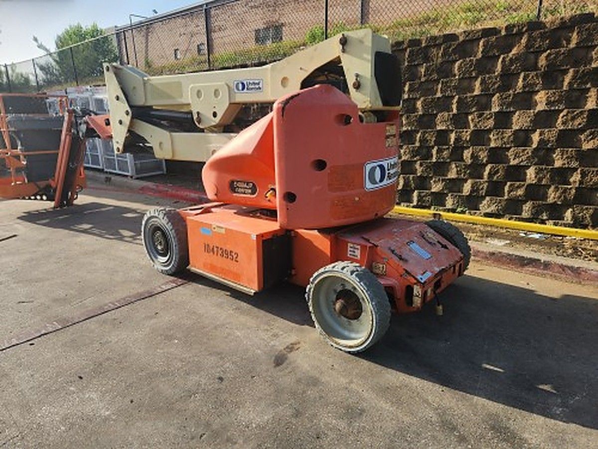 JLG E400AJPN photo 8