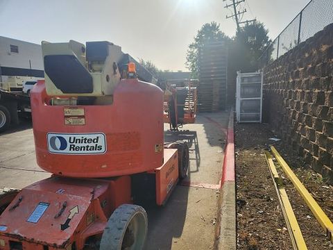 2016 JLG E400AJPN Boom 40-46' Articulating Elec Narrow