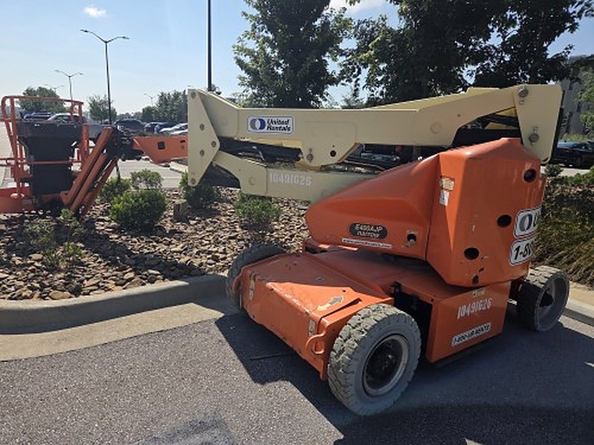 JLG E400AJPN photo 6