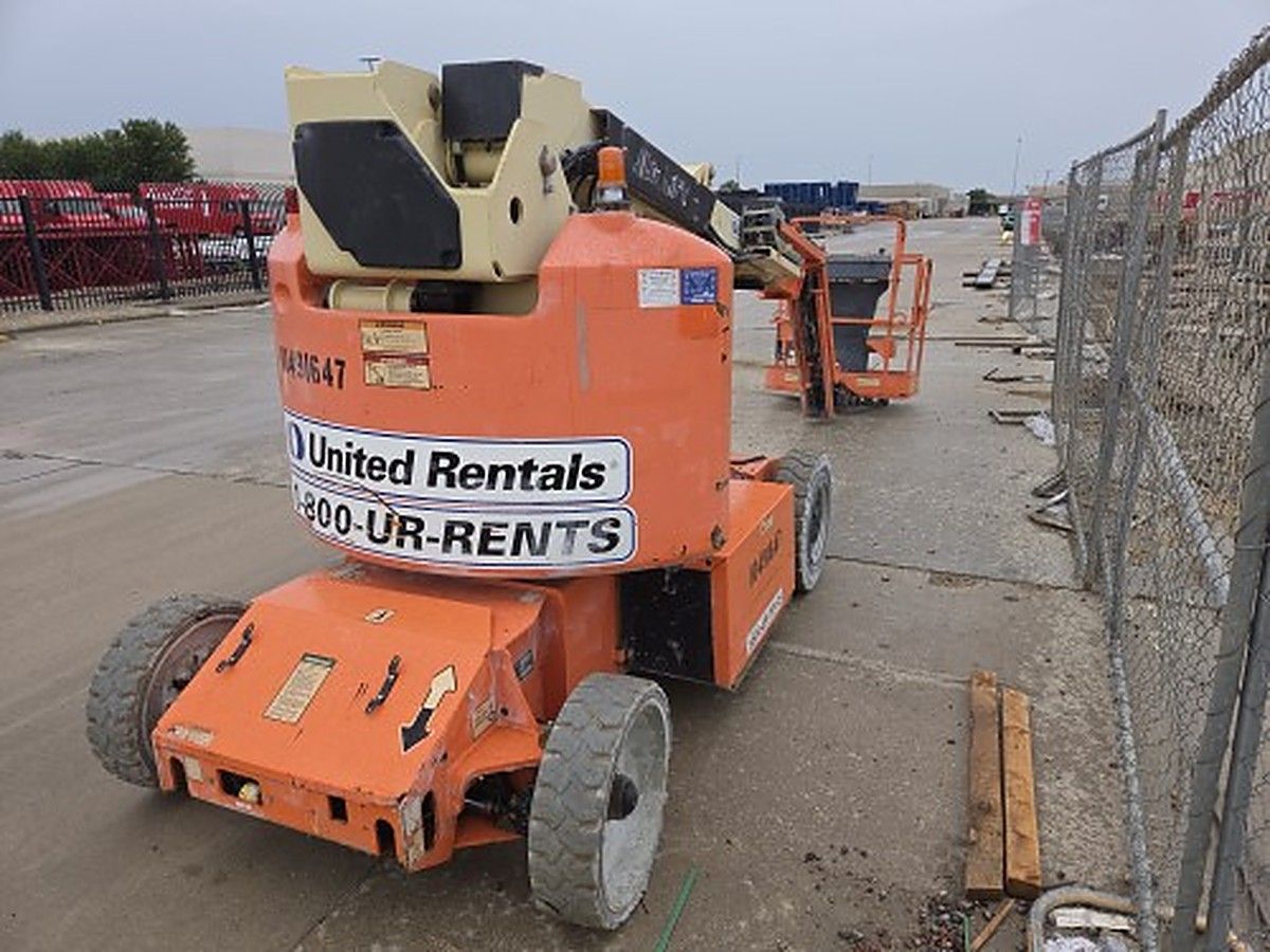 JLG E400AJPN photo 4