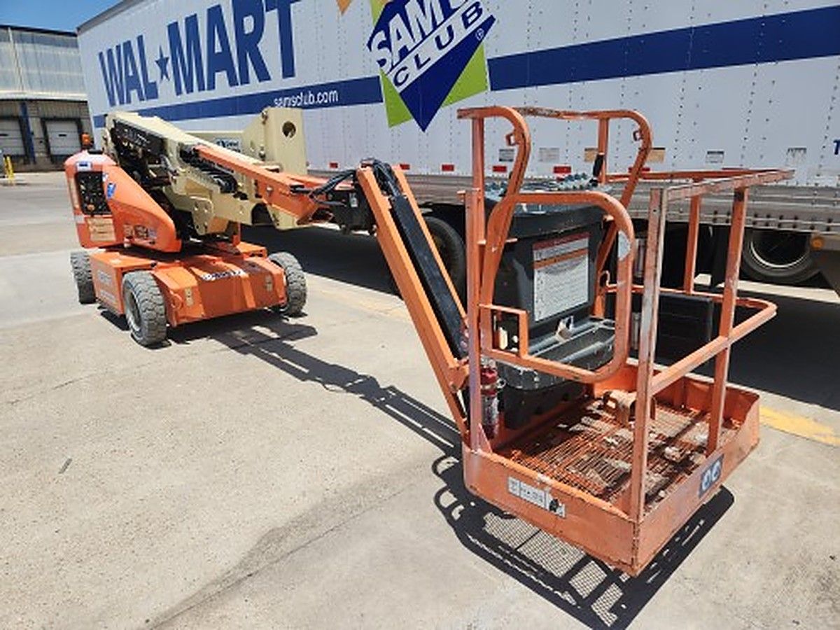 JLG E400AJPN photo 5